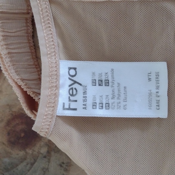 Freya Pure Molded Nursing Underwire Bra AA1581 Size 32K - Picture 6 of 8